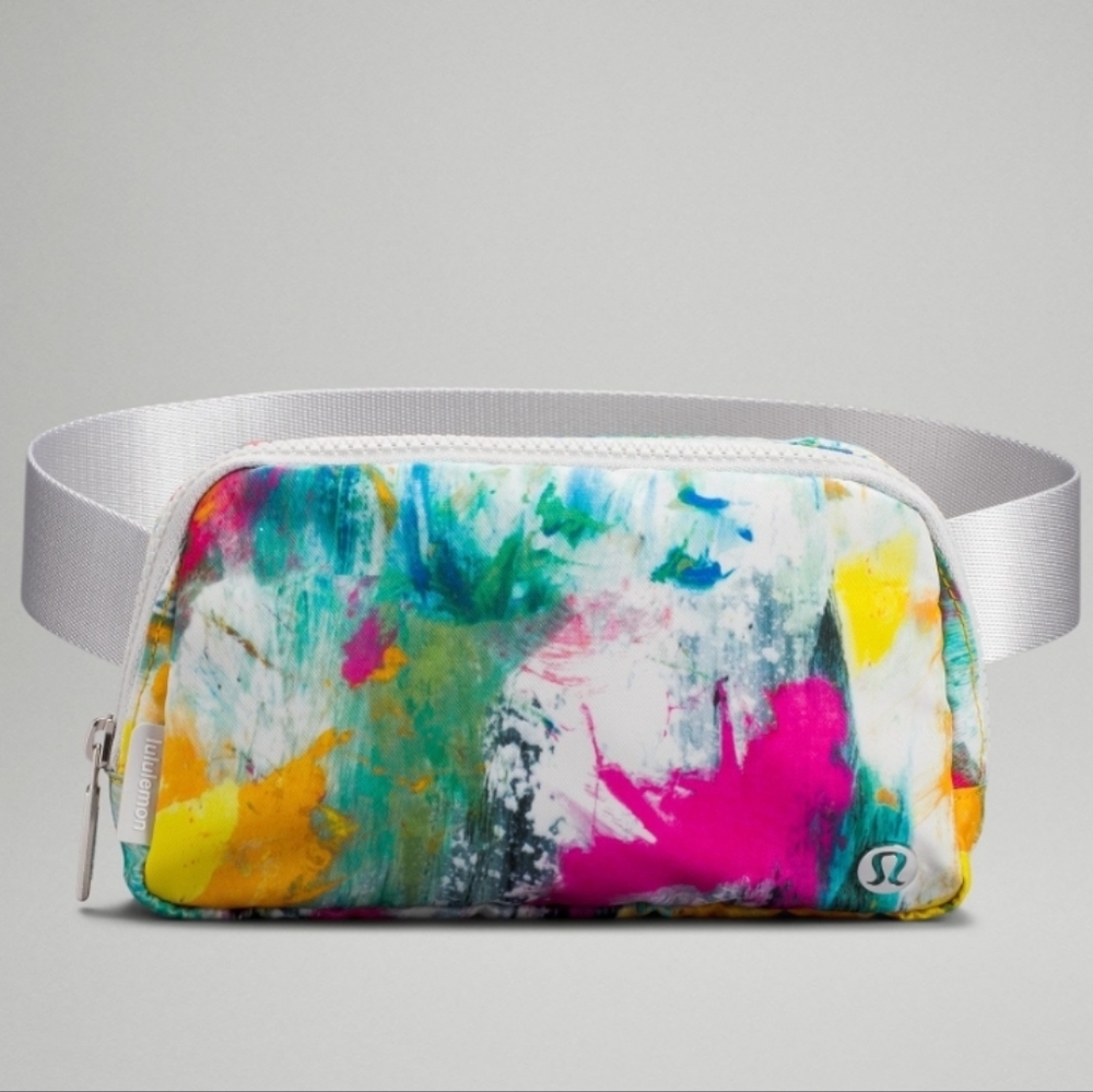 Lululemon Everywhere Belt Bag in No Limits White Multi